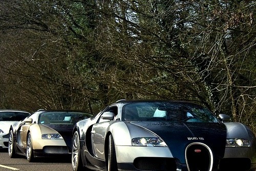 Bugatti Veyron and Aston Martin DB9